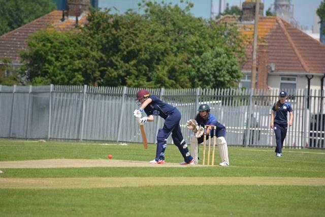 Stowe-Girl-Northants-cricket-2.jpg