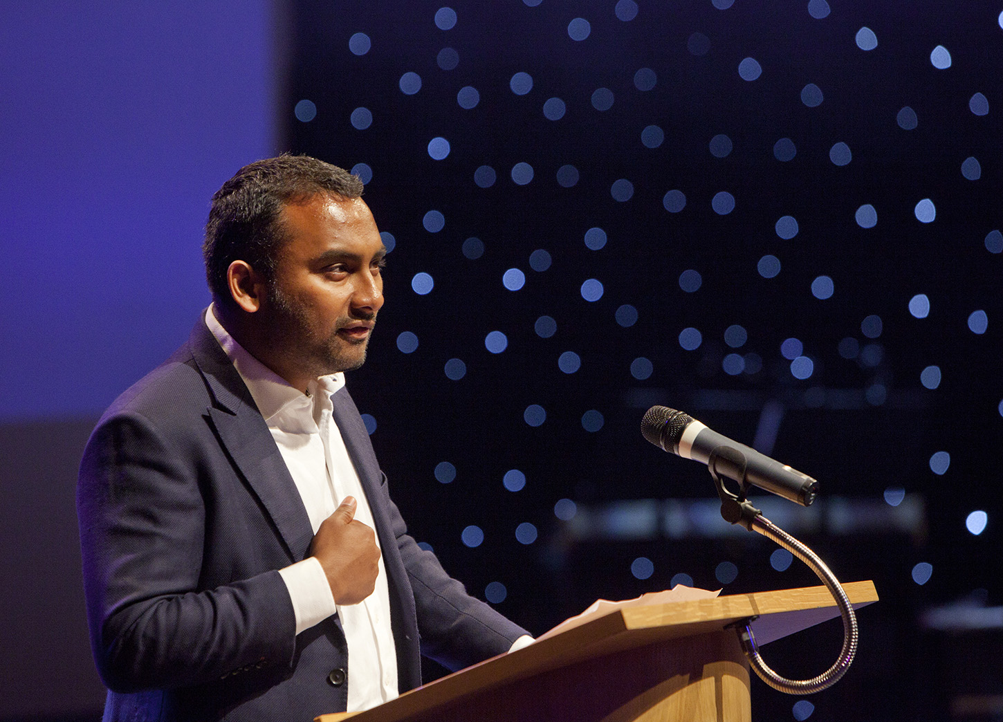 Amol-Rajan-gives-address-at-Woldingham-School-Prize-Day.jpg